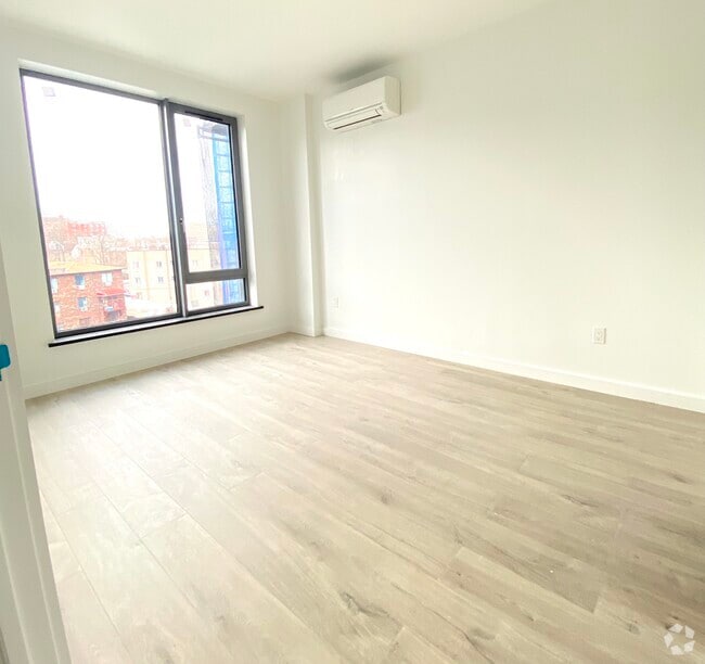 Building Photo - 7065 Queens Blvd Unit 9G Rental
