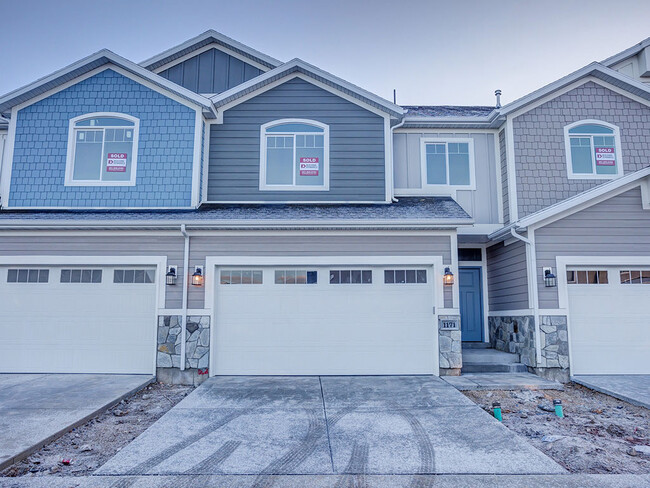 Photo - 679 S 1803 W Townhome