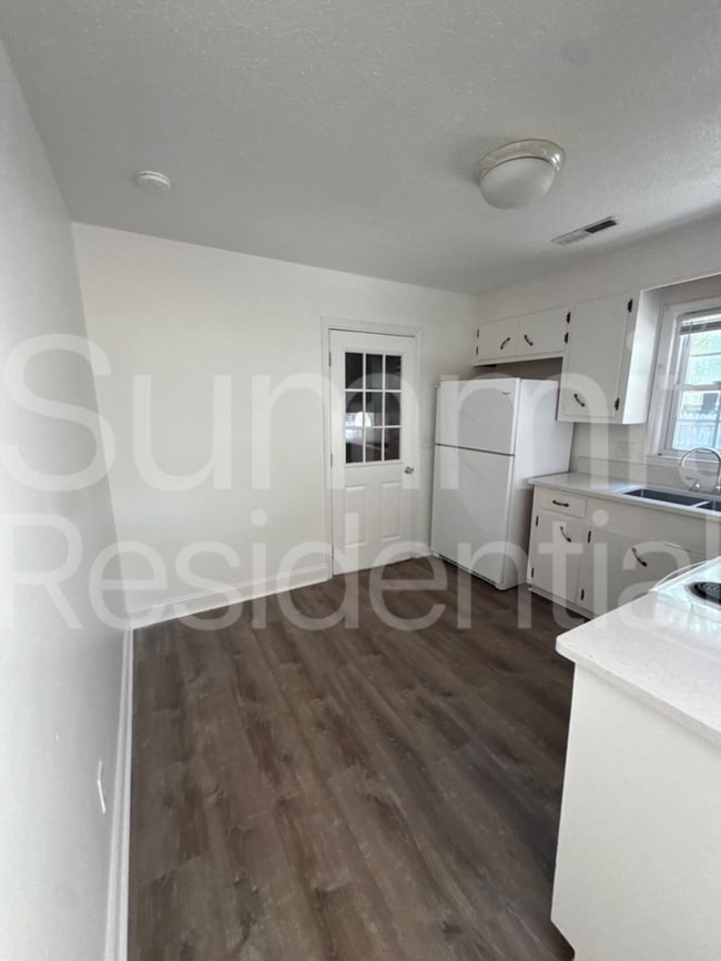 Photo - 503 Berkeley Dr