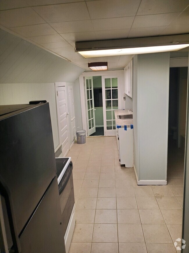 Building Photo - 2313 Boulevard Ave Unit 2315 3rd floor Rental
