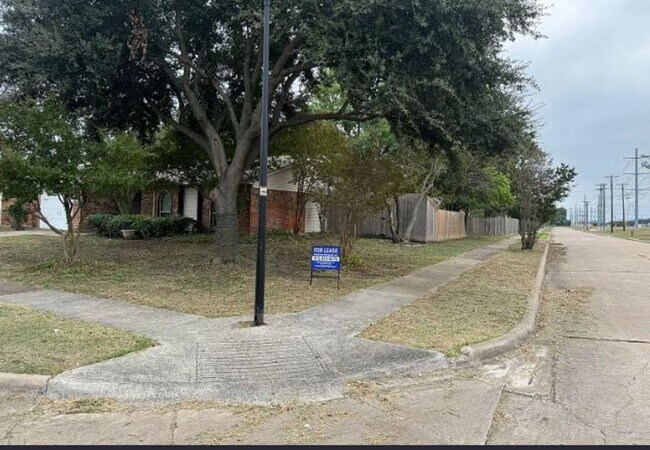 Photo - Spacious 3-Bedroom Home in The Colony – Av...