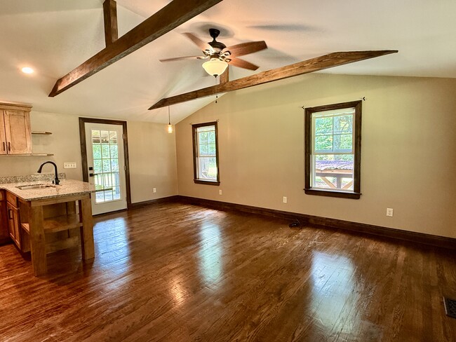 Photo - 1302 Hotwater Rd