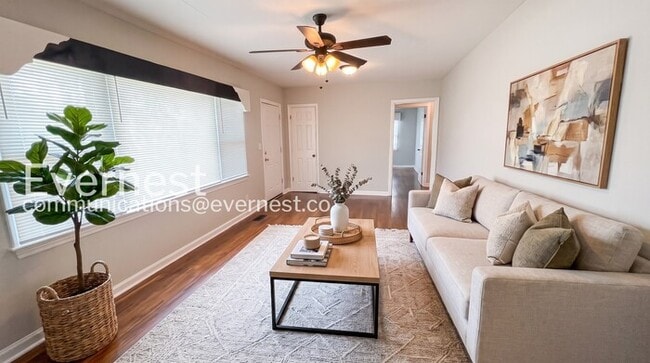 Photo - 3 Bed/1 Bath Home with Garage / Pet-Friendly / Available Now!