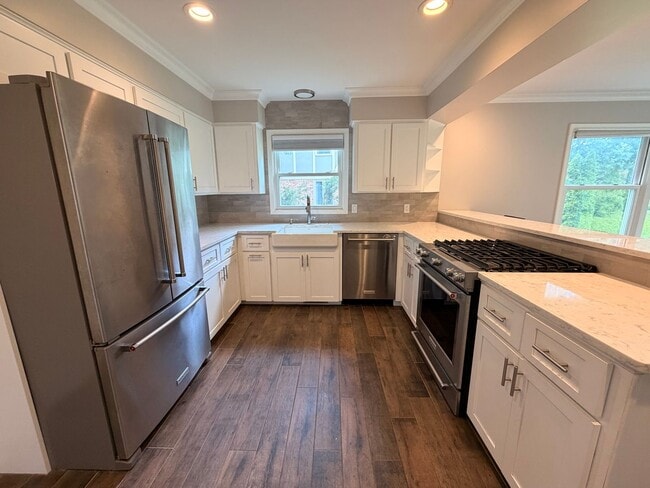 Photo - Forest Hill Schools - executive home