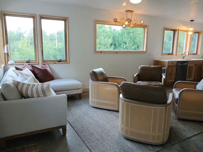 Photo - 23138 Miller Cir