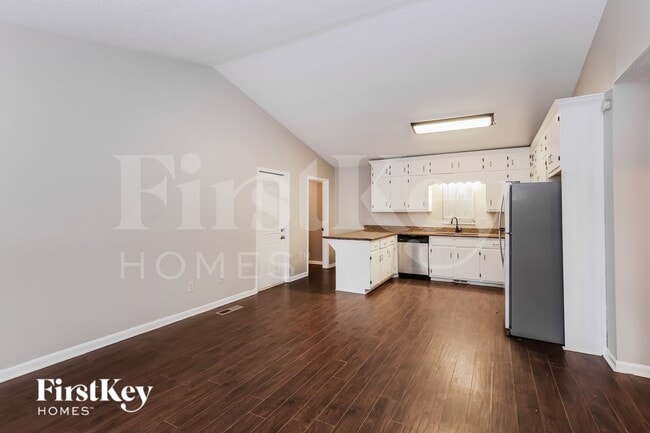 Photo - 4113 Winkler Way