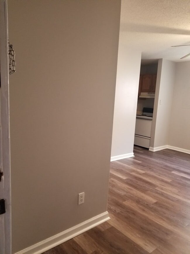Photo - Newly remodeled 1 bed 1 bath Unidad 1544 C