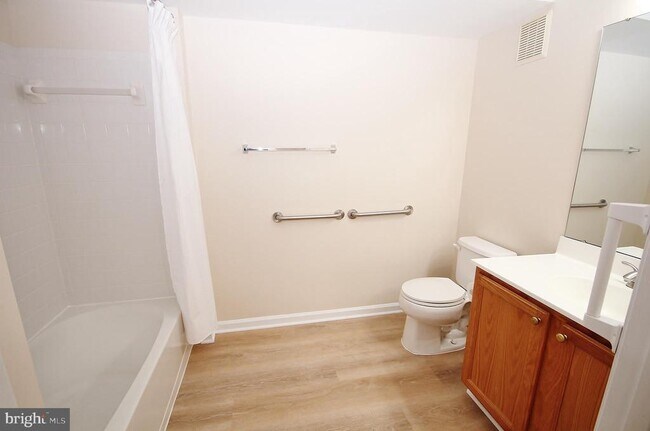Photo - 7532 Coxton Ct Unit 122