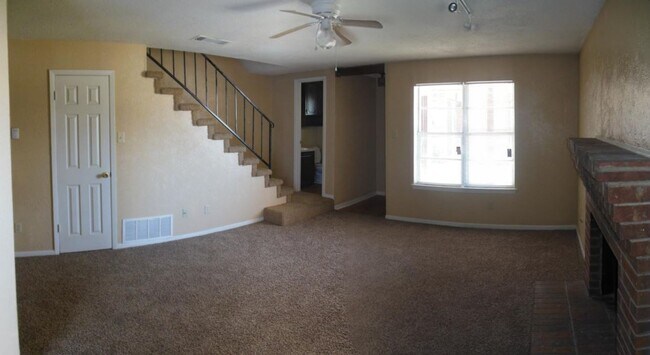 Photo - 1103 Covey Ln Unit Apt B