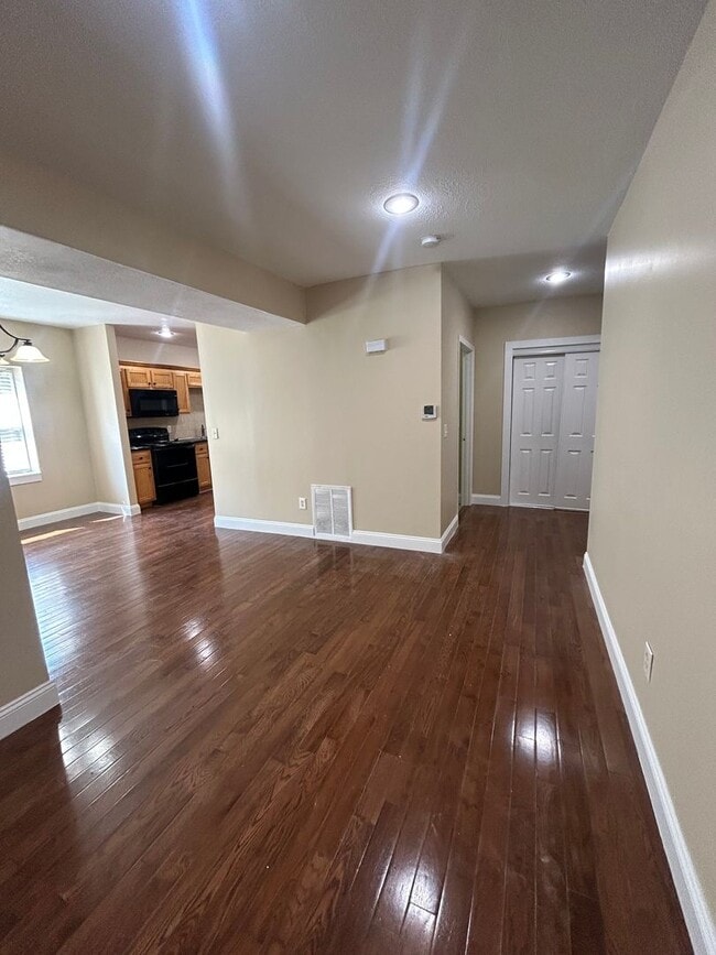 Photo - Upstairs 3 Bedroom Duplex Unit