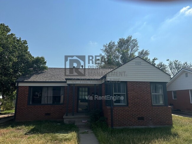 Photo - 3007 S Washington St