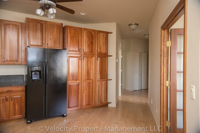 Photo - M129 Unit 1075 NE Watt Way