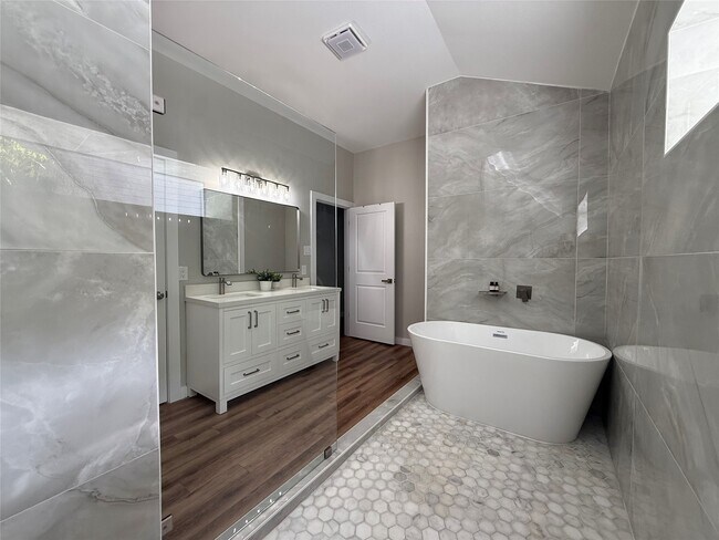Photo - 1703 Windy Knoll Dr