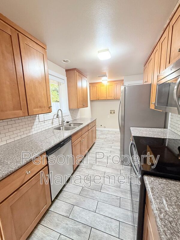 Photo - 1803 SE Blairmont Dr
