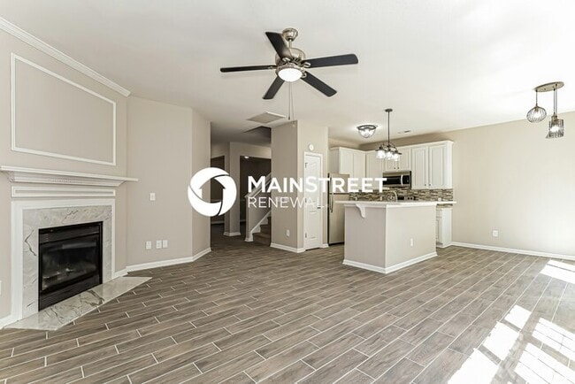 Photo - 4 Bedroom Pet-Friendly Home in CHARLOTTE, NC with Main Street Renewal