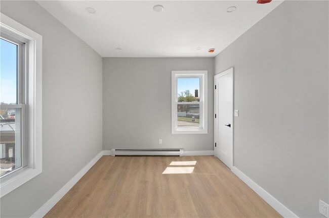 Photo - 735 Broadway Unit 3F