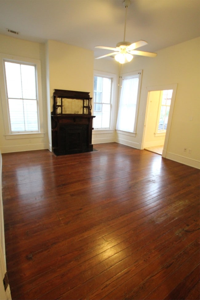 Photo - 116 E Duffy St Unit 116 B upper