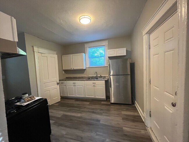 Photo - 3666 Glenway Ave