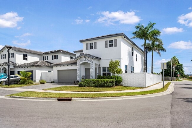 21189 SW 127th Ave