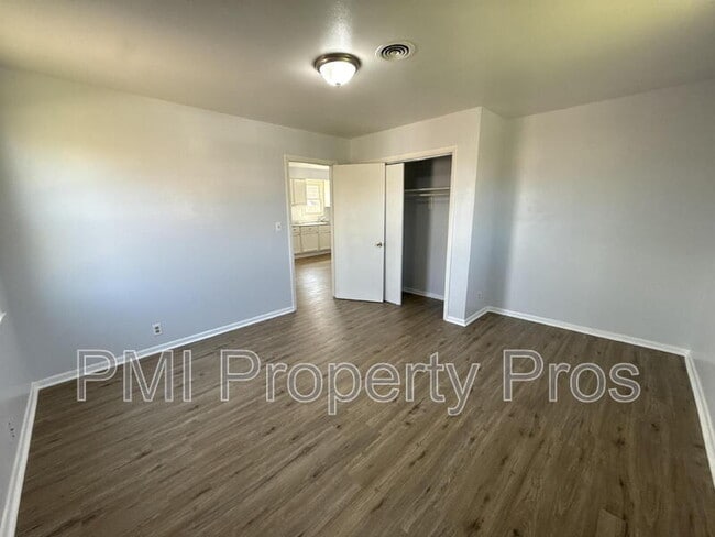 Photo - 2716 N Buffum St