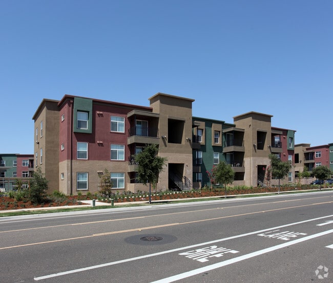 The Ridge Apartments