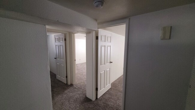 Building Photo - 110 12th St N Unit 110.