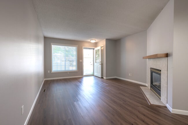 Photo - 7883 Autumn Ridge Avenue