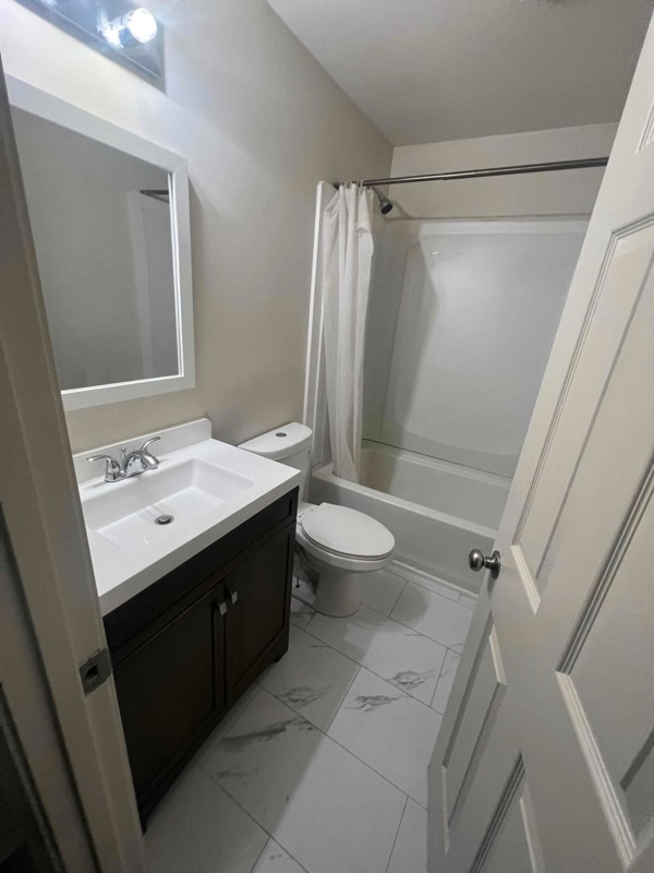 Photo - 3908 Brookmont Dr