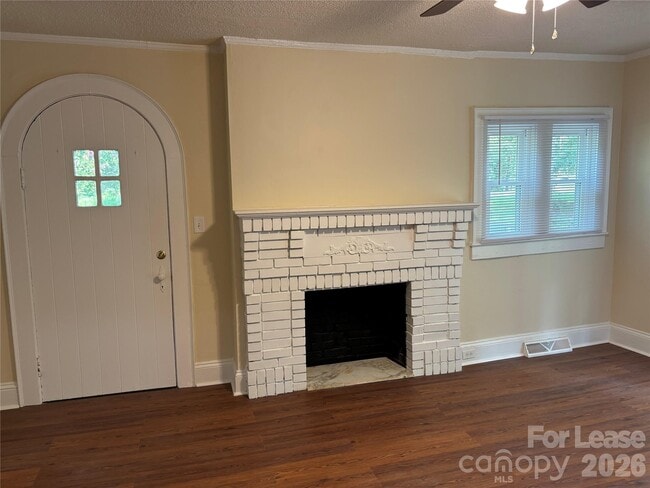 Photo - 1613 Boy Scout Rd