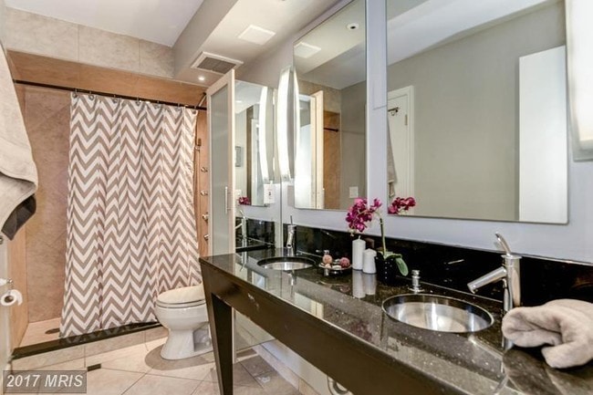 Photo - 1325 18th St NW Unidad 401