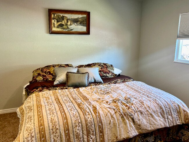 Photo - 3108 Moonbeam Cir S