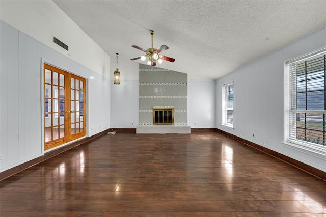 Photo - 1809 Trowbridge St