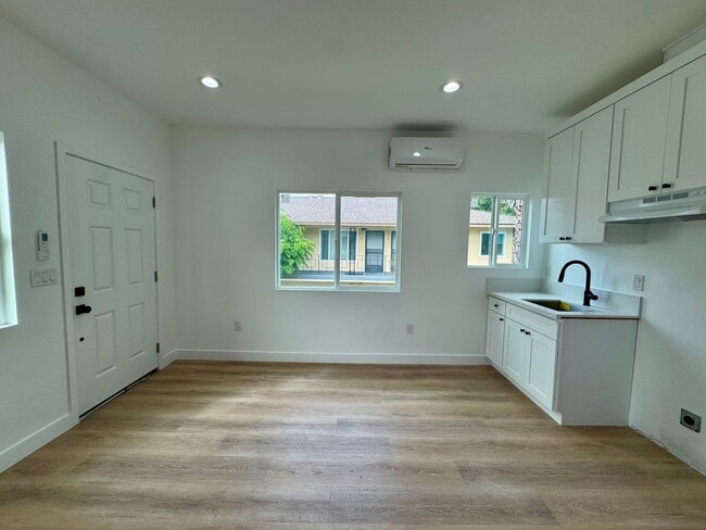 Photo - Large New Construction 1 bed 1 Bath Apartment for Rent In Long Beach! Unidad 8