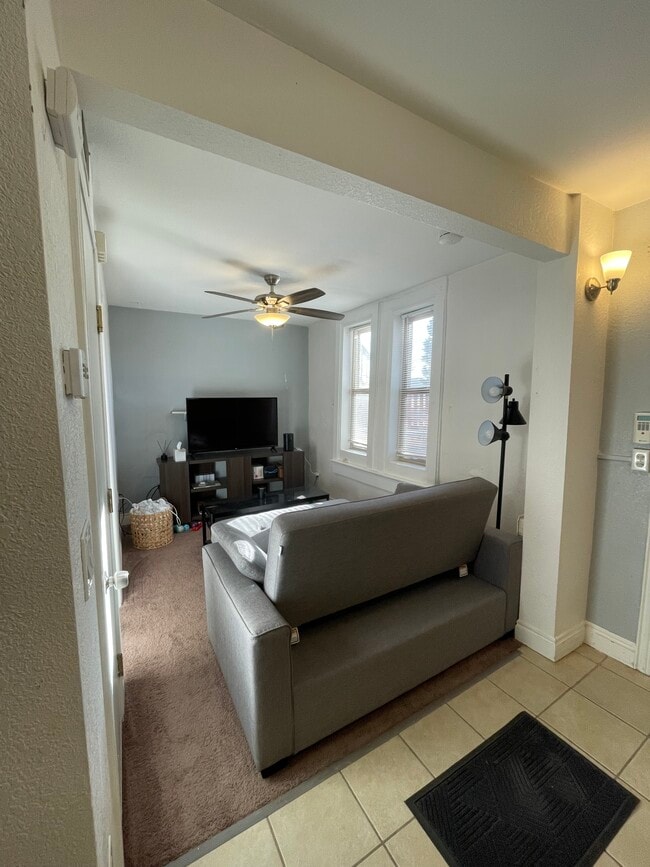 Photo - 3108 N Clay St