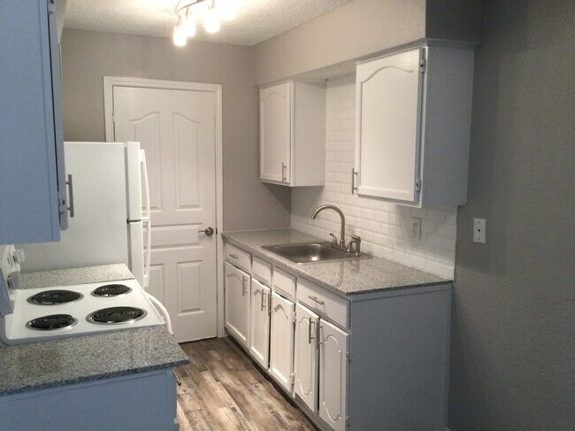 Photo - 3209 Norwalk Ave