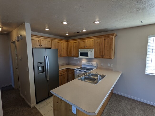 Building Photo - 42 N 500 W Unit 103