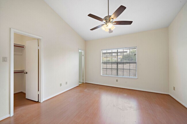 Photo - 7941 Knight Rd Unidad 20