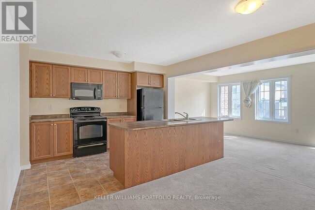 Photo - 7 Sirente Dr