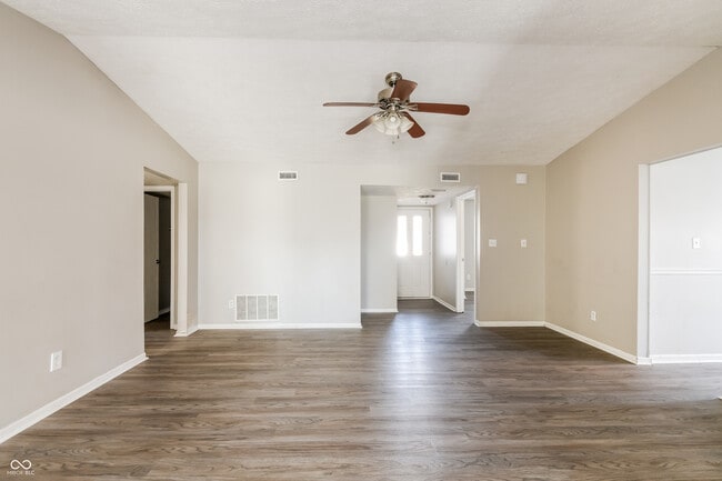 Photo - 3811 Oil Creek Dr