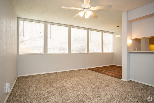 1 BR, 1 BA - 650 SF