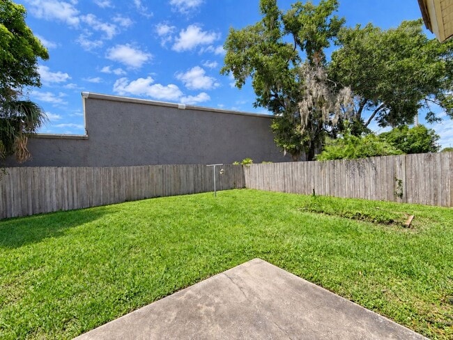 Photo - 401 Balfour Dr