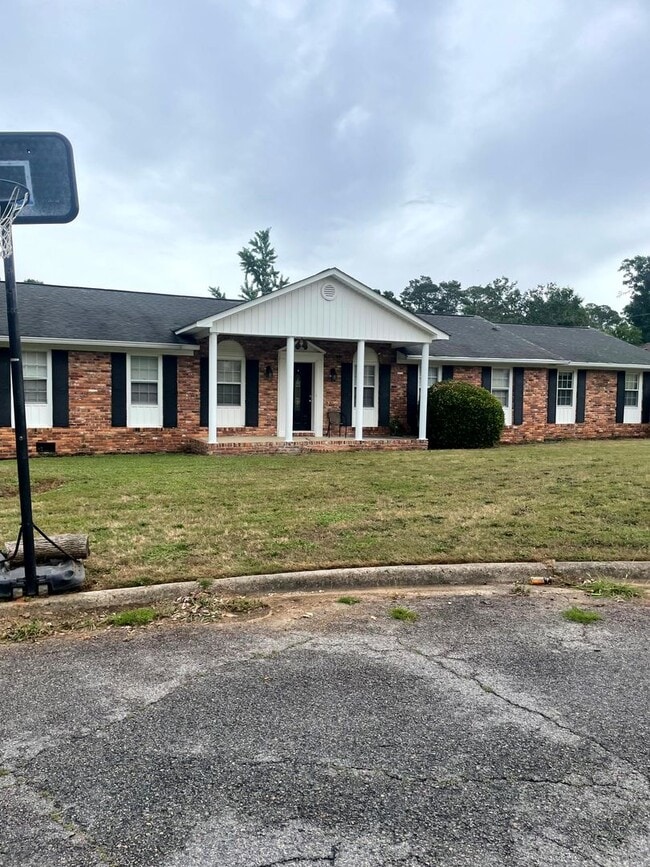 Photo - Charming Ranch Home National Hills and close to Hospitals and Colleges