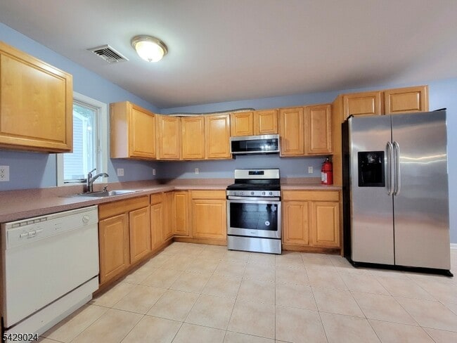 Photo - 154 Norwood Ave