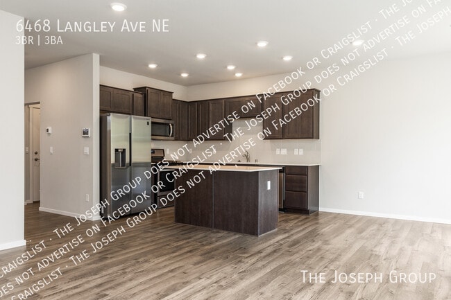 Photo - 6468 Langley Ave NE