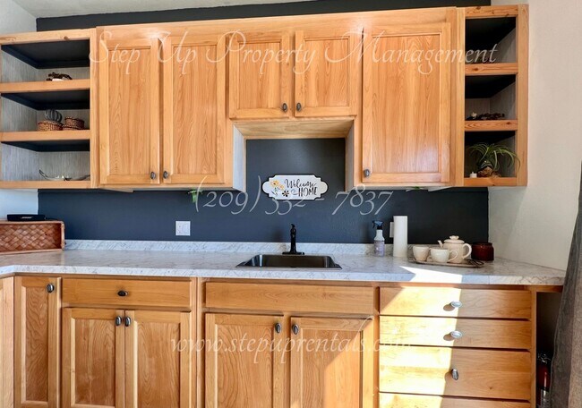 Photo - 6655 Jaquima Dr Unidad 2 (2bd)