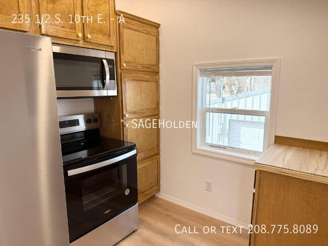 Photo - 235 1/2 S. 10th E.-A Unit A