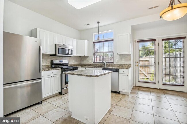 Photo - 8360 Hunter Murphy Cir
