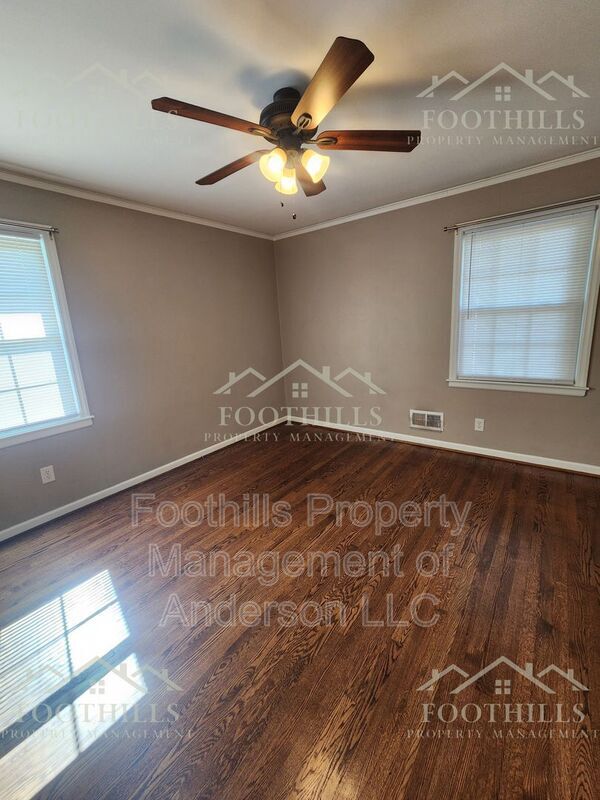 Photo - 404 Concord Ave