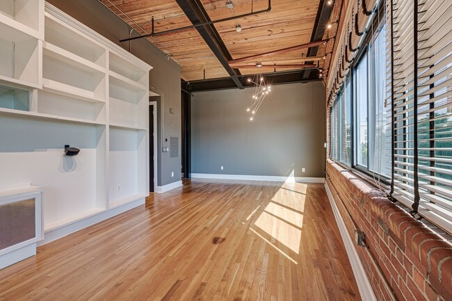 Photo - 310 Arlington Ave