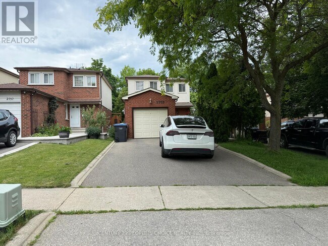Photo - 2753 Willowmore Way